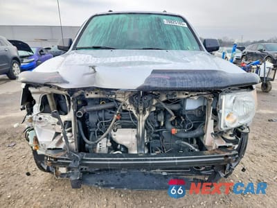 Piąte zdjęcie samochodu w środku: 2011 FORD ESCAPE XLT VIN:1FMCU9DG3BKC59341 - miniatura