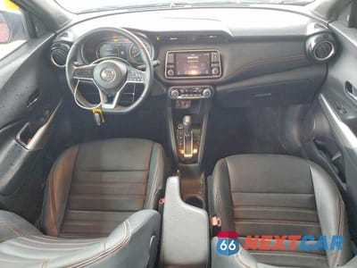 Zdjęcie 8 z 11 samochodu: 2020 NISSAN KICKS SR VIN:3N1CP5DV1LL566870 - miniatura