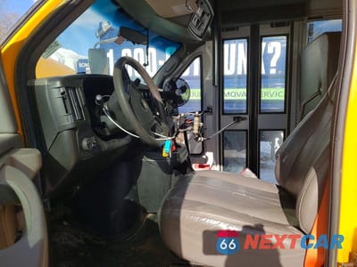 Zdjęcie 7 z 12 samochodu: 2014 CHEVROLET EXPRESS SCHOOL BUS VIN:1GB3G3BG5E1206571 - miniatura