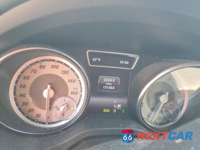 Zdjęcie 9 z 12 samochodu: 2014 MERCEDES-BENZ CLA 250 VIN:WDDSJ4EB8EN104839 - miniatura