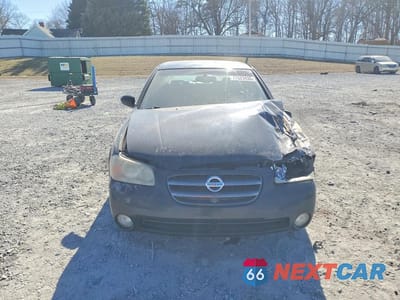Piąte zdjęcie samochodu w środku: 2002 NISSAN MAXIMA GLE VIN:JN1DA31D32T432362 - miniatura