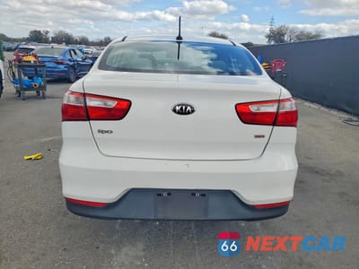 Zdjęcie 6 z 12 samochodu: 2016 KIA RIO LX VIN:KNADM4A38G6598526 - miniatura