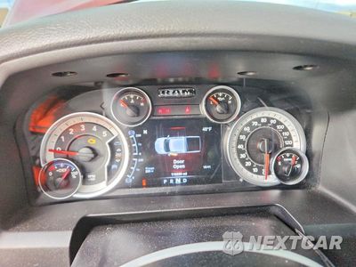Zdjęcie 9 z 11 samochodu: 2015 RAM 2500 SLT VIN:3C6UR5ML6FG686064 - miniatura