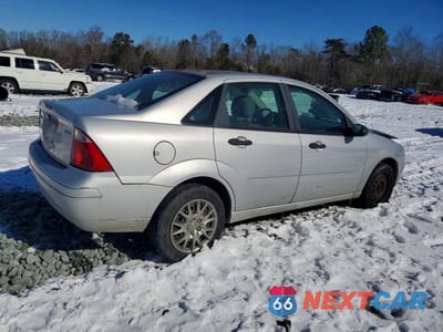 Trzecie zdjęcie samochodu z tyłu: 2005 FORD FOCUS ZX4 VIN:1FAFP34N55W196881 - miniatura