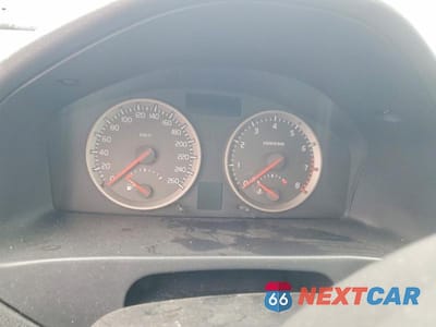 Zdjęcie 9 z 12 samochodu: 2005 VOLVO S40 2.4I VIN:YV1MS382052076259 - miniatura