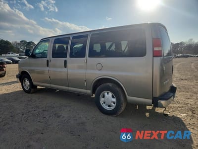 Drugie zdjęcie samochodu z przodu: 2004 GMC SAVANA G1500 VIN:1GKFH15T941108794 - miniatura