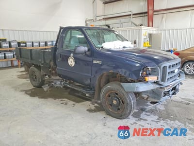 Czwarte zdjęcie samochodu z boku: 2005 FORD F250 SUPER DUTY VIN:1FTNF21555EC36504 - miniatura