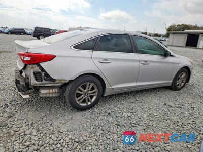 Trzecie zdjęcie samochodu z tyłu: 2015 HYUNDAI SONATA SE VIN:5NPE24AF4FH240576 - miniatura