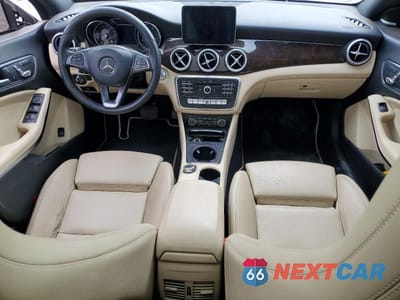 Zdjęcie 8 z 12 samochodu: 2017 MERCEDES-BENZ CLA 250 4MATIC VIN:WDDSJ4GB9HN430036 - miniatura