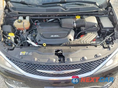 Zdjęcie 12 z 12 samochodu: 2017 CHRYSLER PACIFICA TOURING L VIN:2C4RC1BGXHR711768 - miniatura