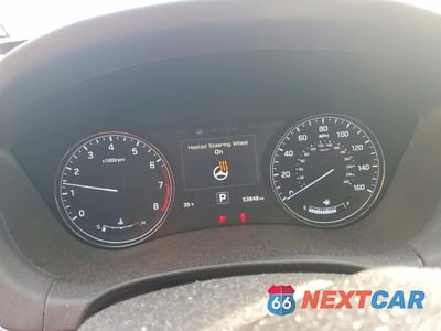 Zdjęcie 9 z 11 samochodu: 2017 GENESIS G80 3.8 VIN:KMHGN4JE2HU198940 - miniatura