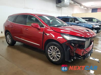 Czwarte zdjęcie samochodu z boku: 2024 BUICK ENCLAVE ESSENCE VIN:5GAERBKW5RJ119325 - miniatura