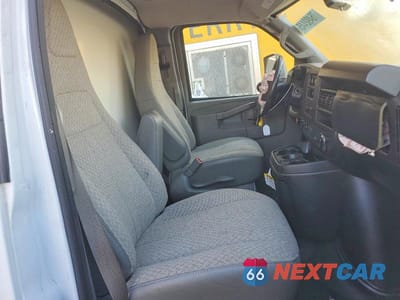 Zdjęcie 11 z 14 samochodu: 2023 CHEVROLET EXPRESS VIN:1GB0GRFP2P1115230 - miniatura