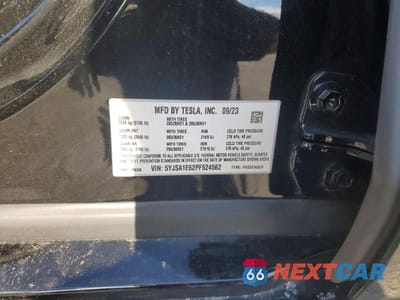 Zdjęcie 12 z 13 samochodu: 2023 TESLA MODEL S VIN:5YJSA1E62PF524562 - miniatura