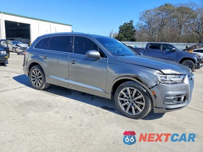 Czwarte zdjęcie samochodu z boku: 2018 AUDI Q7 PREMIUM PLUS VIN:WA1LHAF73JD011434 - miniatura