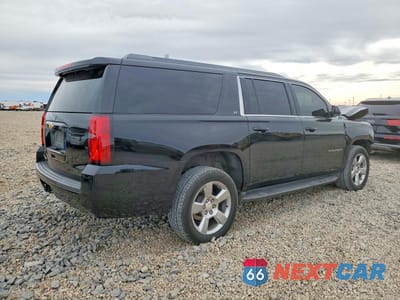 Trzecie zdjęcie samochodu z tyłu: 2017 CHEVROLET SUBURBAN C1500 LT VIN:1GNSCHKC8HR235508 - miniatura