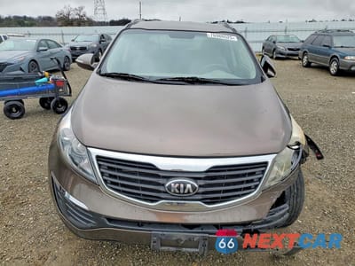 Piąte zdjęcie samochodu w środku: 2013 KIA SPORTAGE BASE VIN:KNDPB3A29D7522410 - miniatura