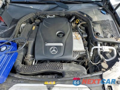 Zdjęcie 11 z 12 samochodu: 2016 MERCEDES-BENZ C 300 VIN:55SWF4JBXGU114971 - miniatura