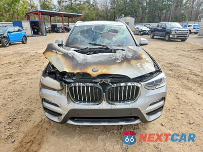 Piąte zdjęcie samochodu w środku: 2019 BMW X3 SDRIVE30I VIN:5UXTR7C57KLR49158 - miniatura
