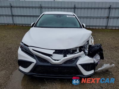 Piąte zdjęcie samochodu w środku: 2022 TOYOTA CAMRY SE VIN:4T1G11AK4NU629144 - miniatura