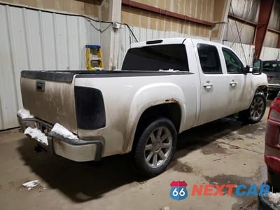 Trzecie zdjęcie samochodu z tyłu: 2013 GMC SIERRA K1500 SLT VIN:3GTP2WE70DG183760 - miniatura