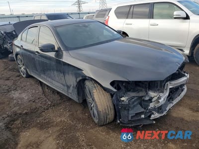 Czwarte zdjęcie samochodu z boku: 2020 BMW 540 I VIN:WBAJS1C05LCD26573 - miniatura