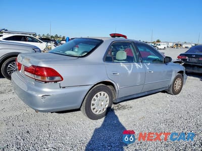 Trzecie zdjęcie samochodu z tyłu: 2001 HONDA ACCORD VALUE VIN:1HGCF86661A094288 - miniatura