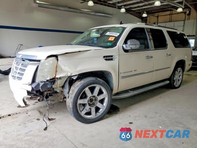 2009 CADILLAC ESCALADE ESV LUXURY 1GYFK26249R261515 - główne zdjęcie licytacji z USA - miniatura