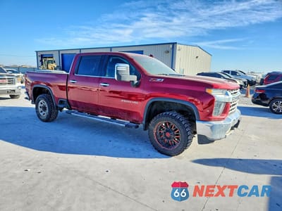 Czwarte zdjęcie samochodu z boku: 2020 CHEVROLET SILVERADO K2500 HEAVY DUTY LTZ VIN:1GC4YPEY6LF113583 - miniatura