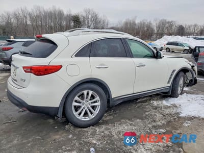Trzecie zdjęcie samochodu z tyłu: 2013 INFINITI FX37 BASE VIN:JN8CS1MW9DM173773 - miniatura