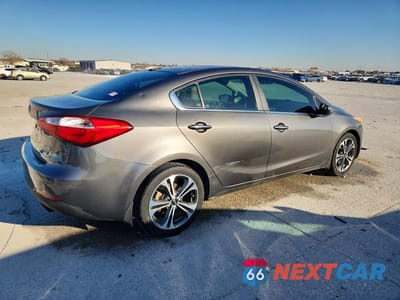Trzecie zdjęcie samochodu z tyłu: 2014 KIA FORTE EX VIN:KNAFZ4A8XE5104725 - miniatura