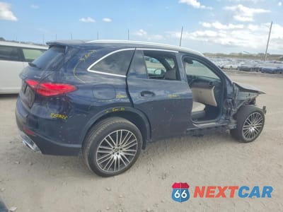 Trzecie zdjęcie samochodu z tyłu: 2024 MERCEDES-BENZ GLC 300 4MATIC VIN:W1NKM4HB7RF174709 - miniatura