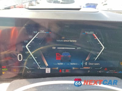 Zdjęcie 9 z 13 samochodu: 2023 BMW X7 M60I VIN:5UX33EM0XP9N47020 - miniatura