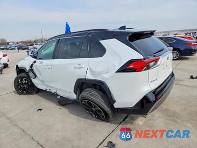 Drugie zdjęcie samochodu z przodu: 2023 TOYOTA RAV4 HYBRID XSE VIN:4T3E6RFV5PU108793 - miniatura