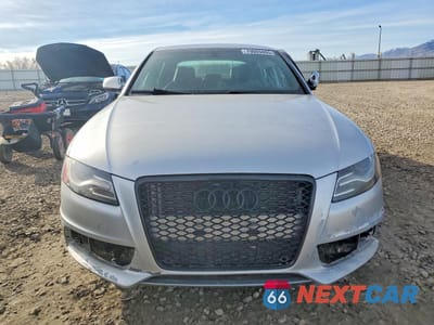 Piąte zdjęcie samochodu w środku: 2011 AUDI S4 PRESTIGE VIN:WAUKGAFLXBA059322 - miniatura