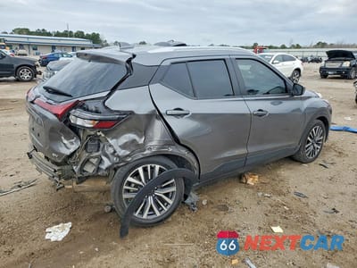 Trzecie zdjęcie samochodu z tyłu: 2023 NISSAN KICKS VIN:3N1CP5CV4PL562271 - miniatura