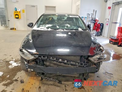 Piąte zdjęcie samochodu w środku: 2017 HYUNDAI ELANTRA SE VIN:5NPD74LF2HH124838 - miniatura