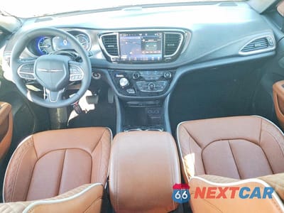 Zdjęcie 8 z 13 samochodu: 2025 CHRYSLER PACIFICA HYBRID PINNACLE VIN:2C4RC1N74SR574202 - miniatura