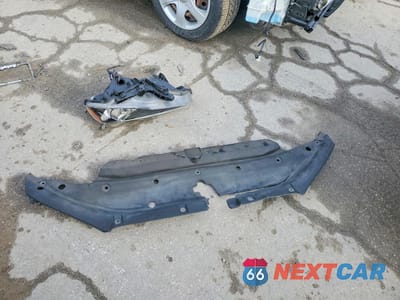 Zdjęcie 13 z 15 samochodu: 2014 TOYOTA 4RUNNER SR5 VIN:JTEBU5JR8E5181670 - miniatura