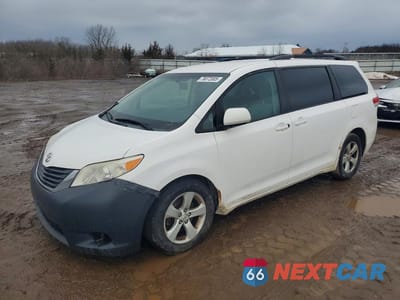 2012 TOYOTA SIENNA LE 5TDKK3DC2CS241813 - główne zdjęcie licytacji z USA - miniatura