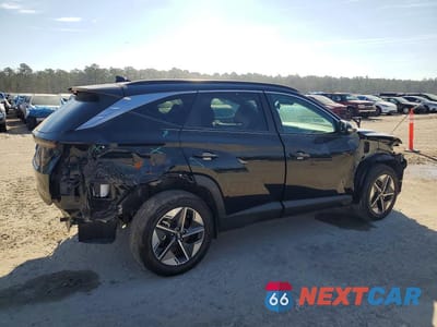 Trzecie zdjęcie samochodu z tyłu: 2025 HYUNDAI TUCSON SEL VIN:3KMJC3DE9SE015171 - miniatura