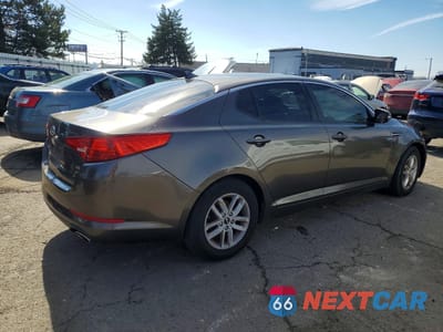 Trzecie zdjęcie samochodu z tyłu: 2011 KIA OPTIMA LX VIN:KNAGM4A78B5149264 - miniatura