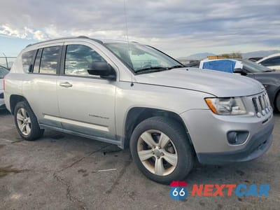 Czwarte zdjęcie samochodu z boku: 2011 JEEP COMPASS VIN:1J4NF1FB4BD278425 - miniatura