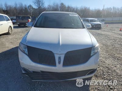 Piąte zdjęcie samochodu w środku: 2016 LINCOLN MKT VIN:2LMHJ5AT4GBL01854 - miniatura