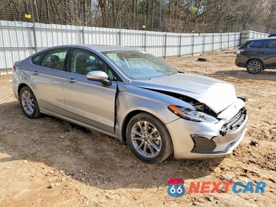 Czwarte zdjęcie samochodu z boku: 2020 FORD FUSION SE VIN:3FA6P0HD1LR172576 - miniatura