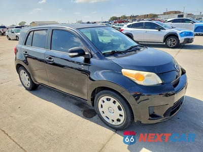 Czwarte zdjęcie samochodu z boku: 2009 SCION XD BASE VIN:JTKKU10459J033968 - miniatura