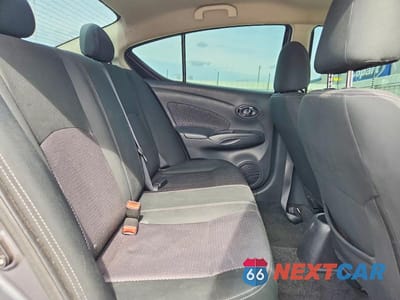 Zdjęcie 10 z 12 samochodu: 2018 NISSAN VERSA SV VIN:3N1CN7AP0JL839186 - miniatura