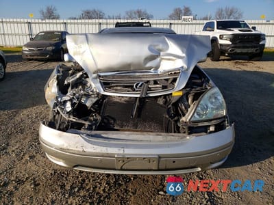 Piąte zdjęcie samochodu w środku: 2003 LEXUS LS 430 VIN:JTHBN30FX30123176 - miniatura