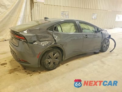 Trzecie zdjęcie samochodu z tyłu: 2025 TOYOTA PRIUS LE VIN:JTDACAAU4S3049688 - miniatura