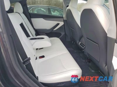 Zdjęcie 10 z 12 samochodu: 2026 TESLA MODEL Y VIN:7SAYGDEE6TA389839 - miniatura